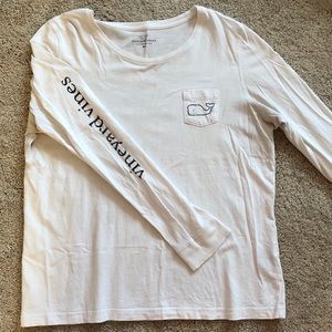 White, long sleeved vineyard vines shirt